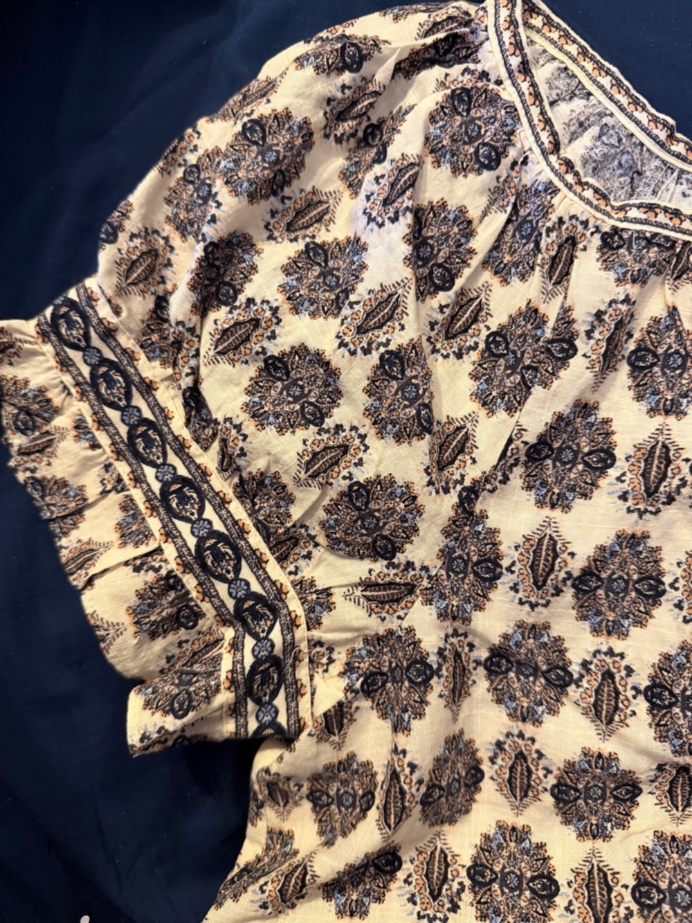 Max Studio Boho Print Crop Top - Picture 4 of 8
